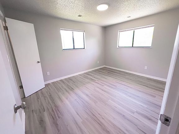 5th image of 63 S 22nd Ave APT B5