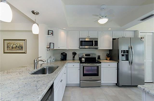 1st image of 7360 Glenmoor Ln #204