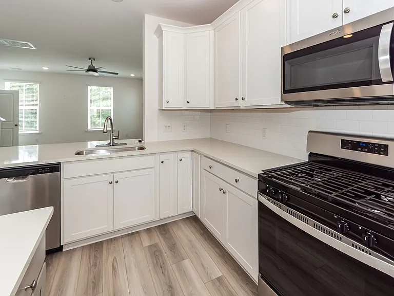 359 Herty Park Dr — Photo 18