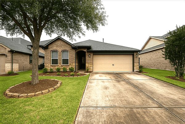 1st image of 19319 Anchor Bay Ln