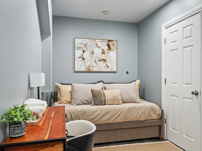 1705 S Highland Ave — Photo 26