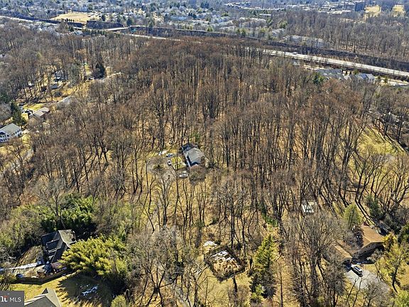 2nd image of 2648 Norbeck Rd