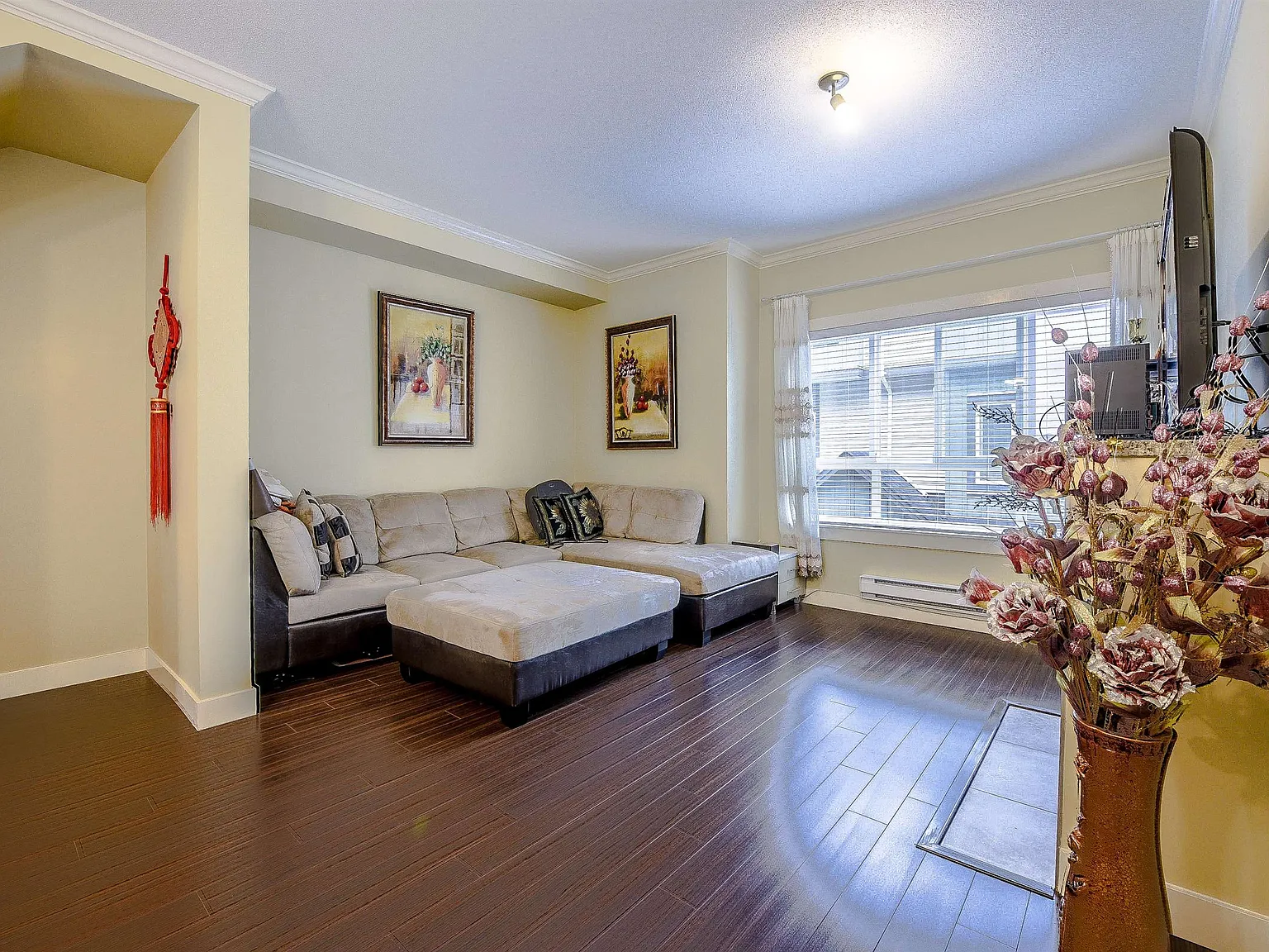 4 bed, 1516 sqft, $3,700 — Photo 4