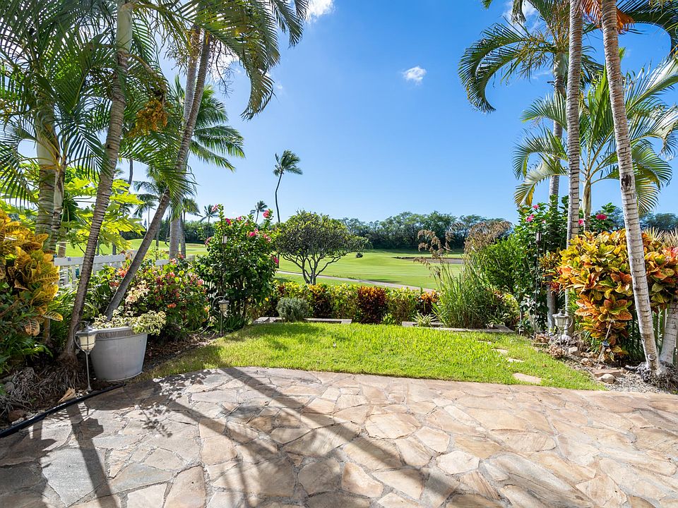 Fully Fenced Tropical Backyard with Golf Course Frontage