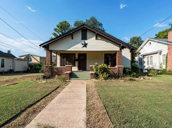 905 Clinton Ave E, Huntsville, AL 35801