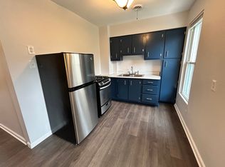 104 7th Ave #2, Carnegie, PA 15106