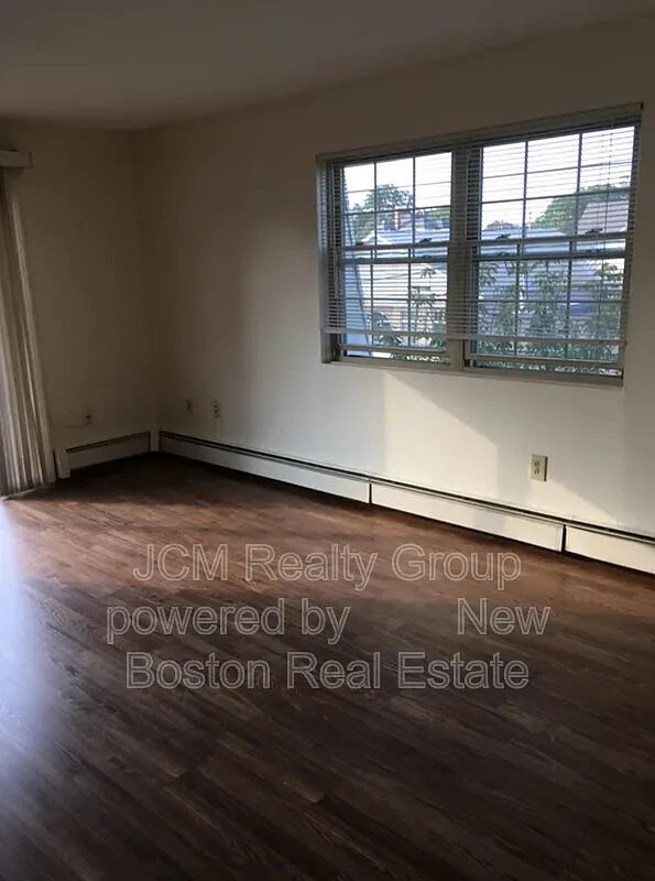 1 bed, 1.0 bath, $1,995 — Photo 4