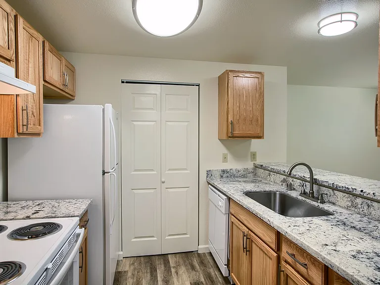 Campus Landing Apartments — Photo 25