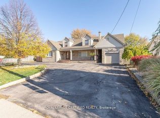 110 Gray Rd, Hamilton, ON L8G3V1