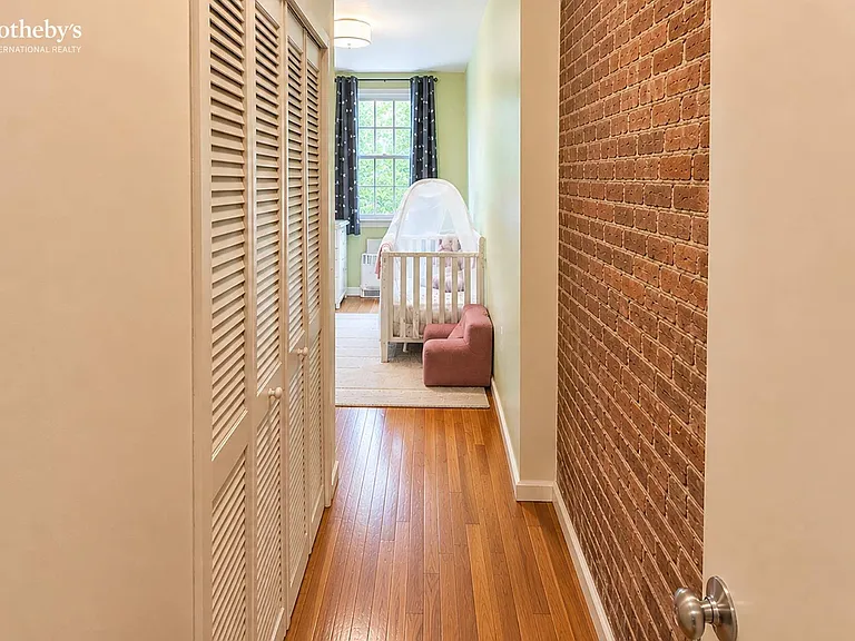 147 W 94th St #2 — Photo 3