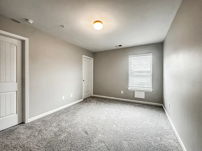 1056 Bayrose Cir — Photo 11