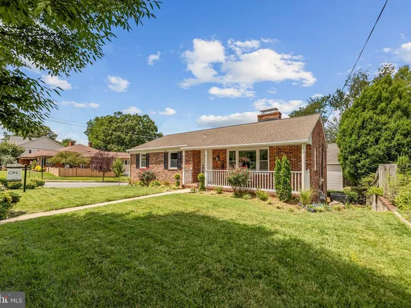 1329 Brent St, Fredericksburg, VA 22401