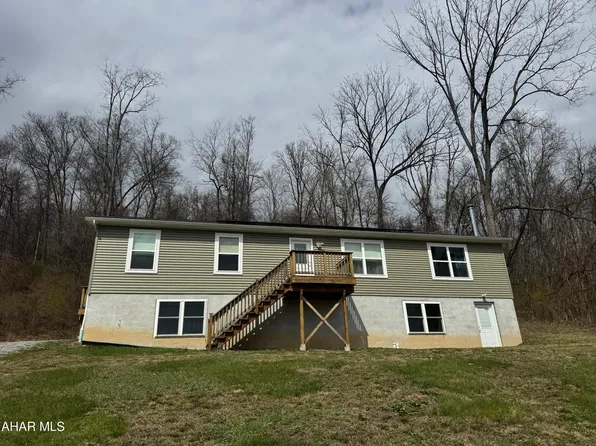 237 Turkey Valley Rd, Hollidaysburg, PA 16648