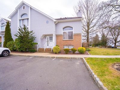 10 Linda Ct, Monmouth Jct, NJ, 08852