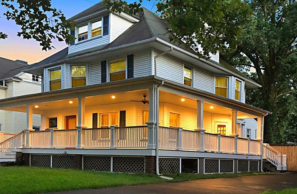 2nd image of 254 Maple Ave