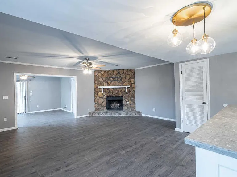 6413 Brookmead Cir — Photo 15