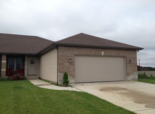 2414 Asheville Dr, Springfield, IL 62711
