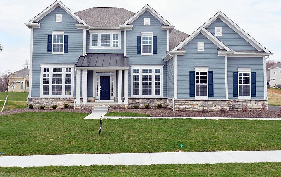 Located on 0011 in Parkwood in New Albany, OH