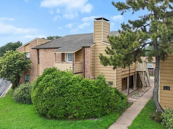 6188 Vega Dr, Fort Worth, TX 76133