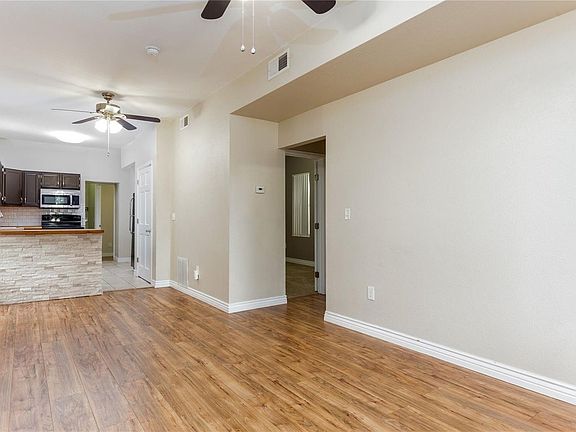 2nd image of 4409 N Umatilla St