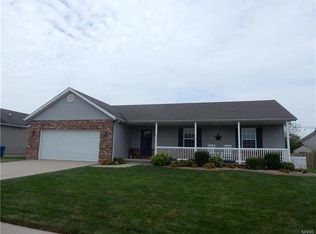13 Oakbrooke, Troy, IL 62294