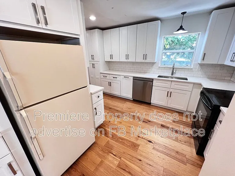 7521 Eaton St — Photo 5