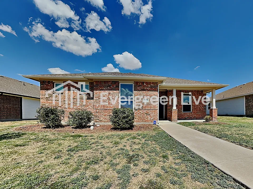1513 Marvin Gdns