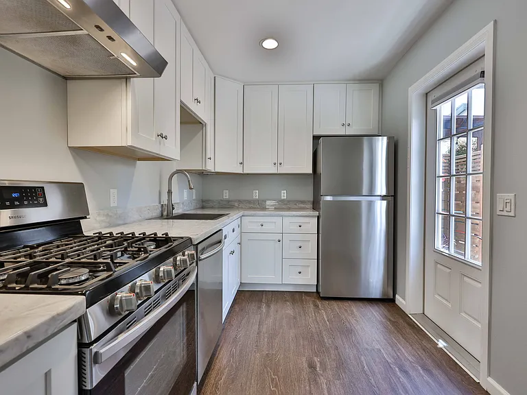 5036 Raymond Pl — Photo 23