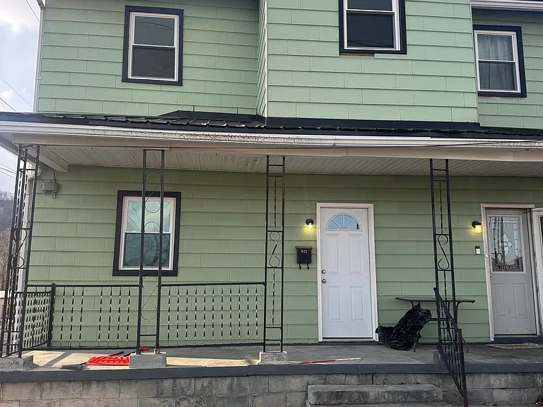 921 Lextoin Ave #1 — Photo 10