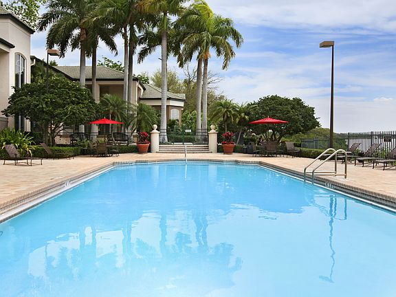 2nd image of 2729 Seville Blvd #209