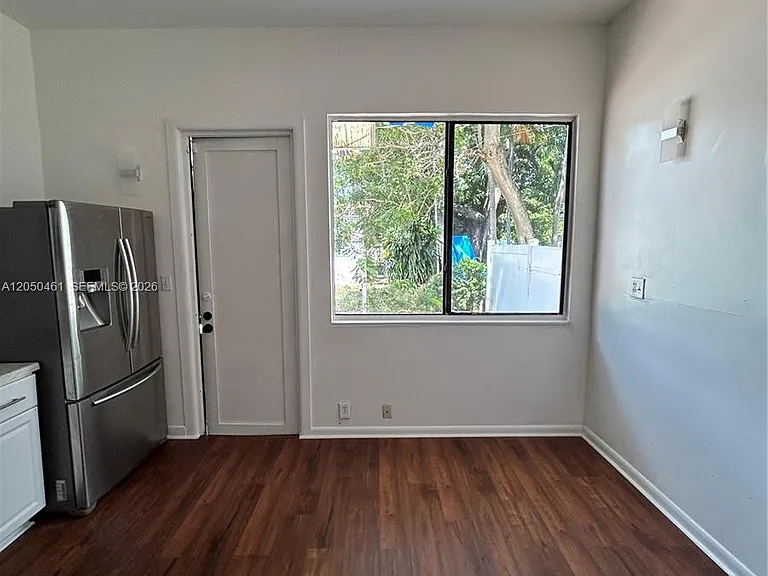2516 Cleveland St #B — Photo 5
