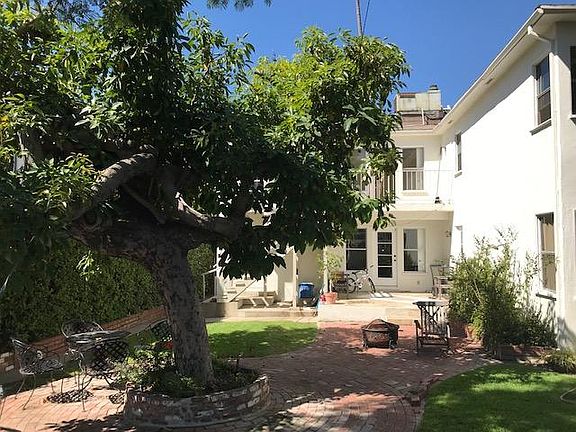 3rd image of 1017 W Glenoaks Blvd