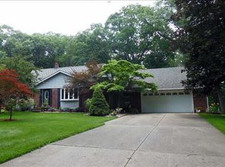 11460 Brookshire St, Temperance, MI 48182