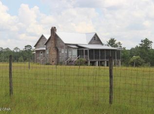2 Pike Pond Rd, Chipley, FL 32428