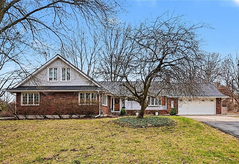1st image of 15226 Country Ln