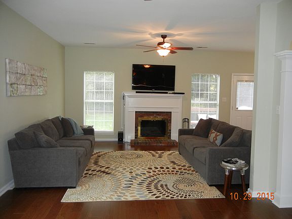 4th image of 2849 Redfield Dr