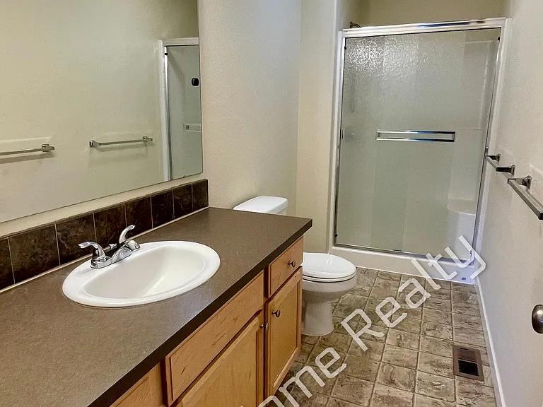 4526 5th Ave NW — Photo 14