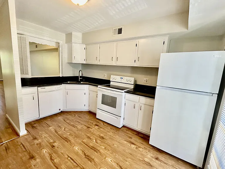 1801 Grandin Rd SW #2016 — Photo 10