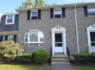 104 Fieldstone Dr, Londonderry, NH 03053