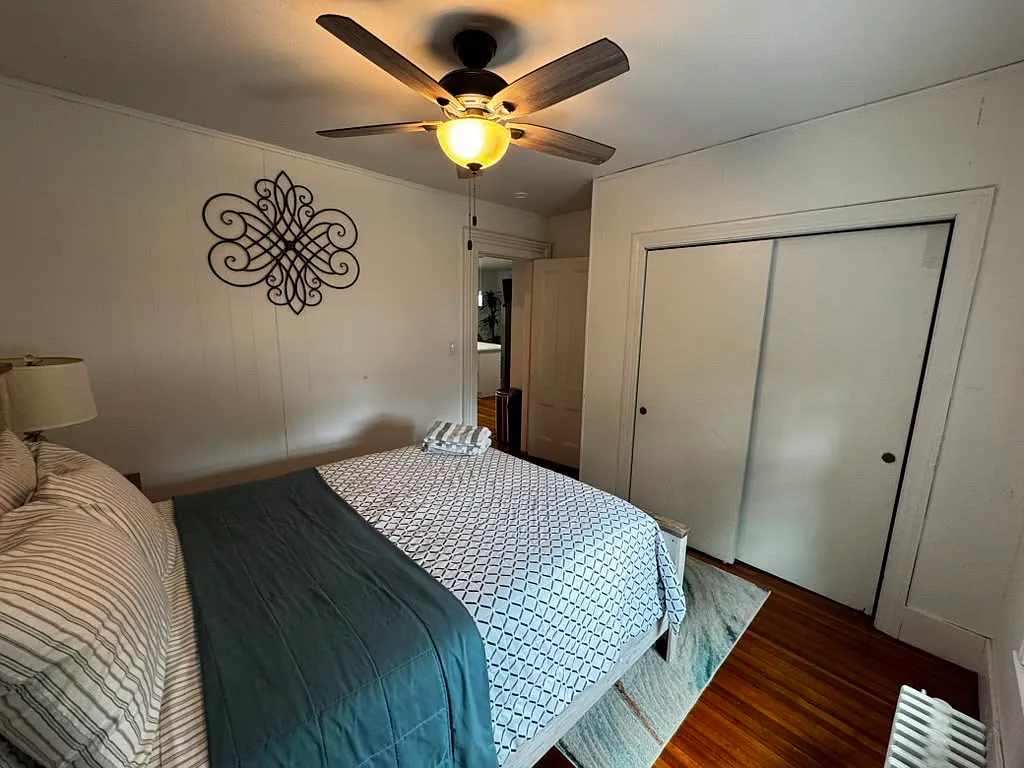 3 bed, 1600 sqft, $3,000 — Photo 4