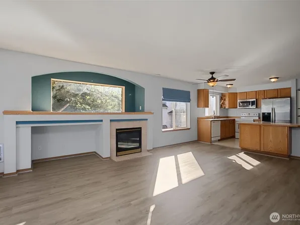 8833 1st Street NE #J204, Lake Stevens, WA 98258