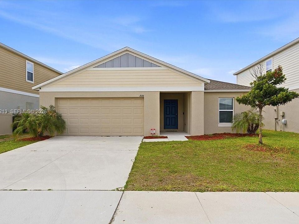 1st image of 1536 Axel Cir
