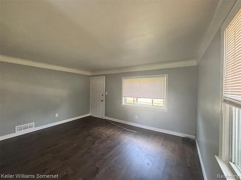 11130 Stephens Rd — Photo 3