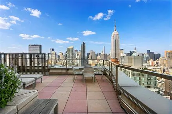 Sold by Richard C Milazzo, LREB | media 7
