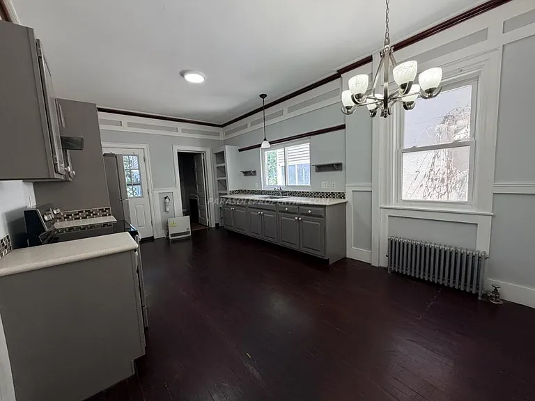 919 Clay Ave #1 — Photo 8