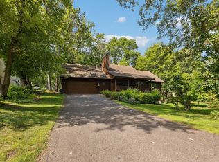 206 Oak Grove Ln, Saint Paul, MN 55115