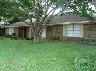 2525 Eucalyptus Dr, Plano, TX 75075