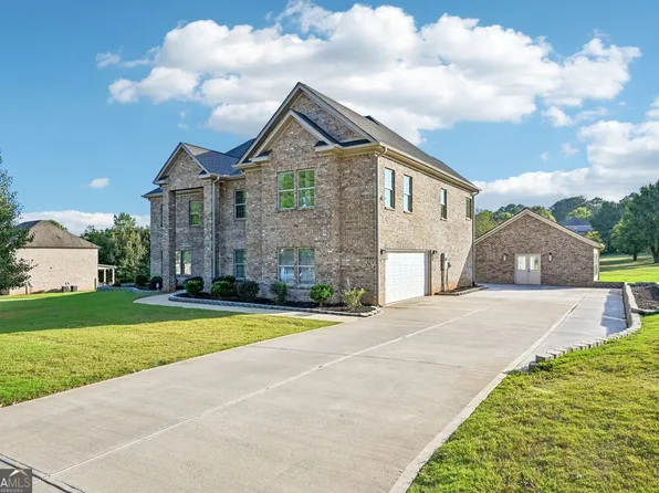 190 Barcelona Dr, Covington, GA 30016