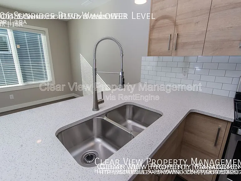 106 Sunridge Blvd W #2 — Photo 3