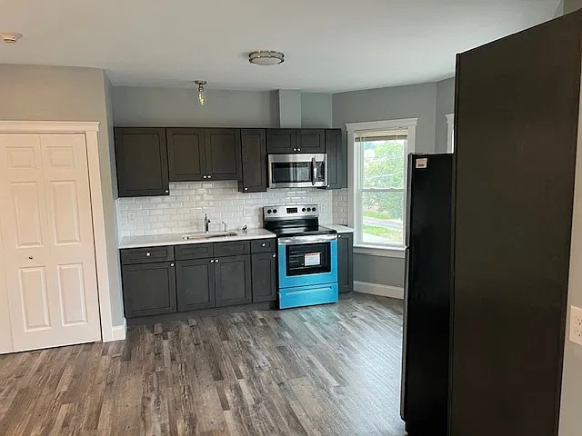 1103-1105 Chalkstone Ave